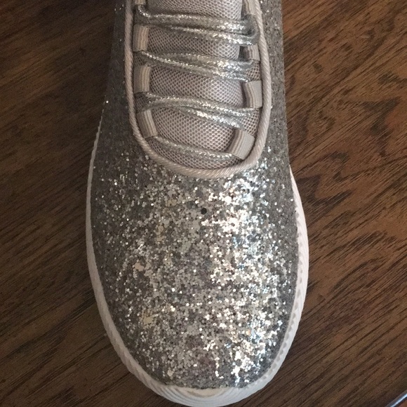 Silver Glitter Low Top Sneakers for Ladies - Picture 6 of 6